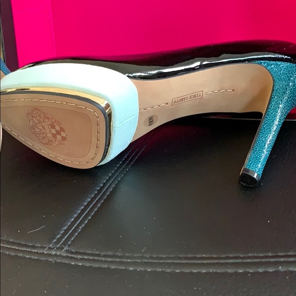 Vince Camuto DACOMA BK Pat. Lthr & Suede Size 9.5M - Picture 5 of 6